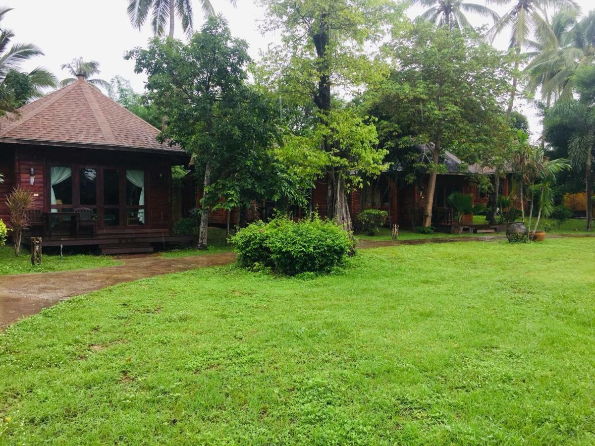 Keeree Waree Seaside Villa Bang Saphan Exterior foto